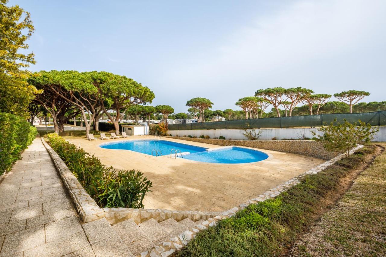 Falesia Beach Villa By The Portuguese Butler 올류스 데 아구아 외부 사진